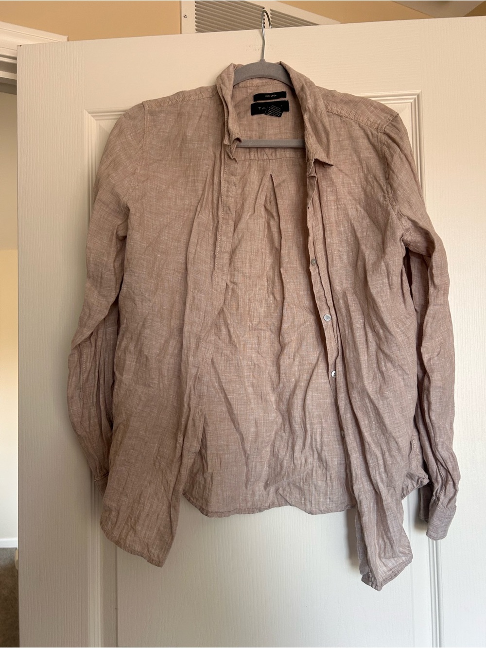 Tahari Lightweight 100% Linen Button-Up Shirt in Light Taupe